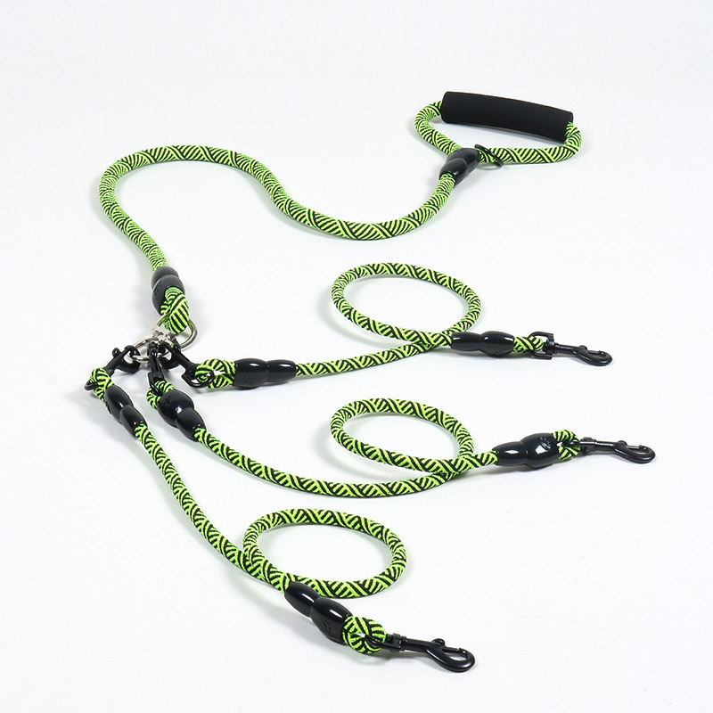 Nylon Weave Three Heads One Dr - Retractable Dog Leash recension och pris